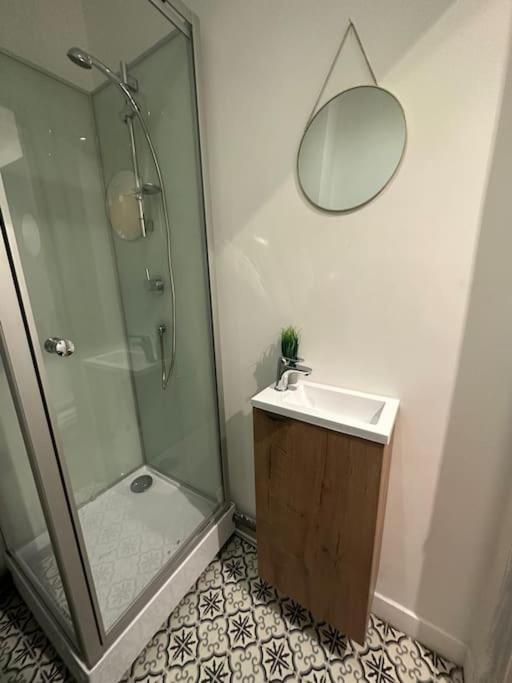 Le Cosy De Saint-Denis Apartment Ngoại thất bức ảnh